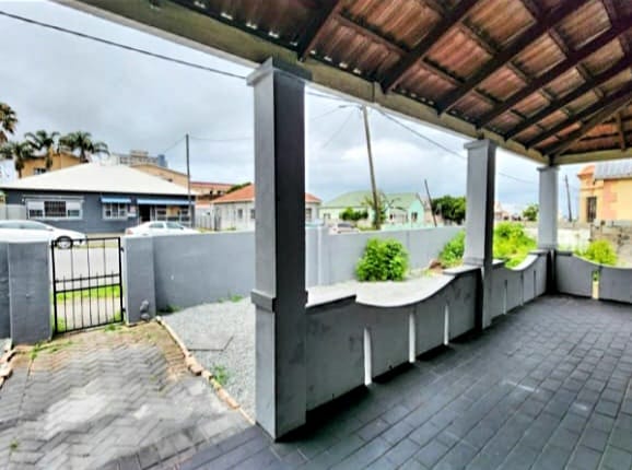 6 Bedroom Property for Sale in Southernwood Eastern Cape